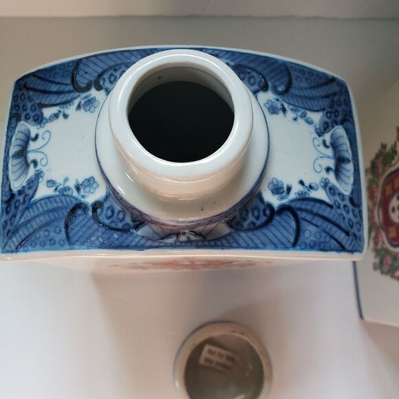 Accent by Oriental Decanters Vases - Picture 7 of 12